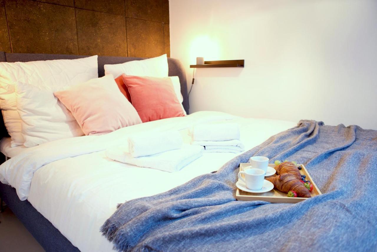 Cinema Apartment Kinowa Varsó Kültér fotó